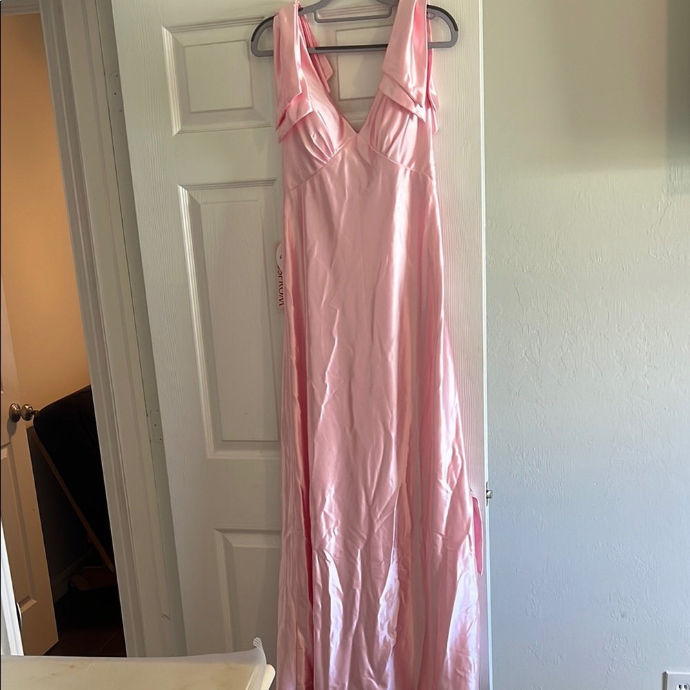 Elegant Pink Maxi Dress